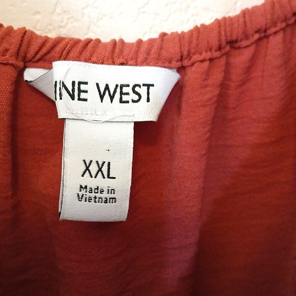 Nine West short sleeve square neck peplum blouse - Picture 3 of 6